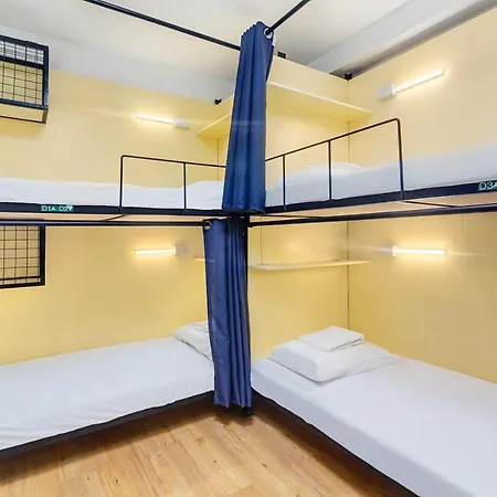 Nomad'S Hub - Best Value Co-Living Hostel