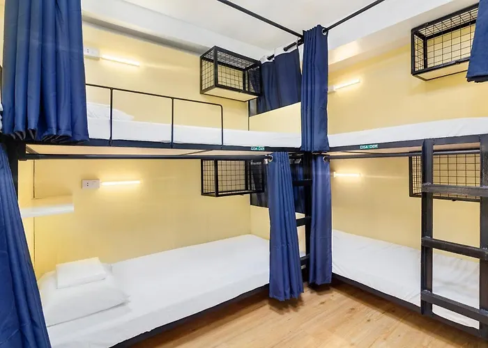 Nomad's Hub - Value Co-living Hostel